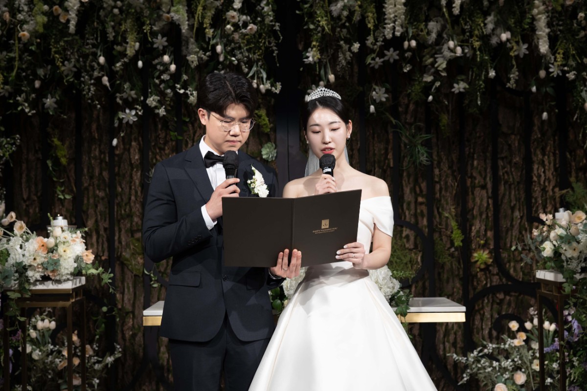 수원 파티웨딩유 수원 파티웨딩유 본식스냅 12